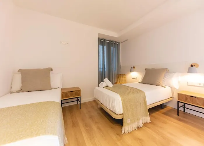 Lejlighed Bravissimo Domenica, 2 Bedrooms And Balcony Girona